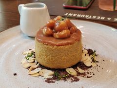 -Chom Cafe and Restaurant