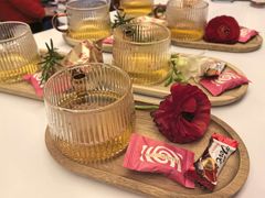 -何兮花店·气球派对鲜花店(马桥银春路万科城店)