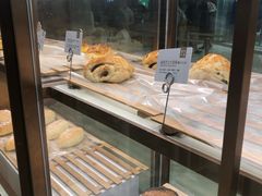 面包甜点陈列柜-奈雪的茶(石家庄万象城店)