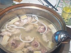 -烹然四季椰子鸡火锅(姚家园万象汇店)