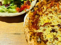 双拼披萨-盘炉forenza·云贵川融合小食堂 ( 钟楼中柳巷店)