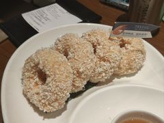 炸虾饼配泰国梅子酱-帕蓝·暹罗料理(大学路店)