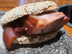 -老天桥酱肉烧饼夹肘子(天桥店)