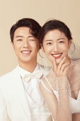 点击看大图 -挪娅婚纱摄影皇家会所