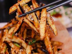 -巴特餐饮6加1音乐餐吧·新疆菜