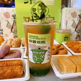 奈雪戏院上线，头牌新中式点心限时五折，火爆深圳！