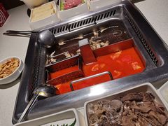 -海底捞火锅鲜切牛肉主题店(长寿路店)
