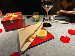 -弦月窗LUNETTE BY AMANDA(复兴路店)