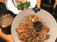 日式牛肉盖饭-黑牛の店·和牛烧肉(合生汇店)