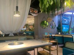 大堂-三个椰子·现砍椰子鸡(金源CBD店)