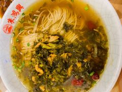 咸菜肉丝面-朱鸿兴面馆(镇湖店)