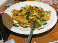 -黄泥岗·地道湖北菜(奥特莱斯店)