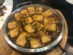 -河畔春天时尚餐厅