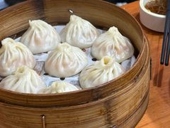 -莱莱小笼·乔艾