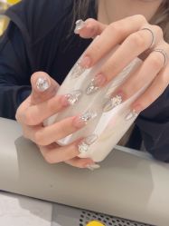 -丽心自助美甲美睫