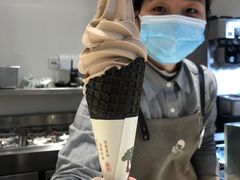 -喜茶(滨江宏岸店)
