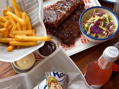 -Ribs & Burgers The Rocks