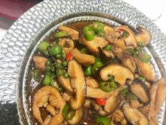 -渝是乎酸菜鱼·川渝小炒(新世界百货望京店)