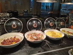 -圣丰索菲特·2 On 988 Café 自助餐厅