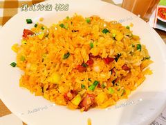 -新大咀港式茶餐厅(宝山万达店)