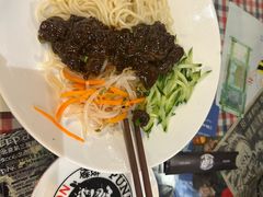 -鼓楼吃面·肉啃肉(南锣鼓巷店)