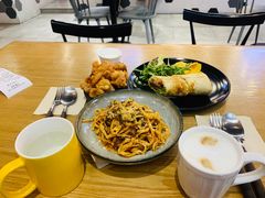 -HELLO 27 意面·沙拉·帕尼尼