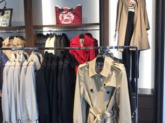 -塞拉瓦莱名品奥特莱斯