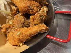 炸鸡翅一半一半-富乐满韩国正宗炸鸡韩国料理(虹泉路店)