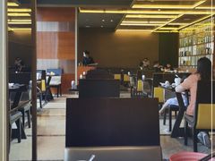 -大中华希尔顿酒店-念自助餐·嗨啤·小龙虾