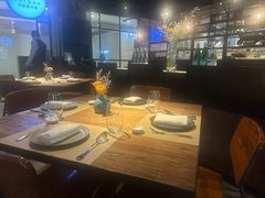 -Carbon莫卡哆·意大利复古集市餐厅(杭州大厦店)