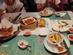 干炒牛河-悦得闲广式点心茶楼(蓝鲸世界店)