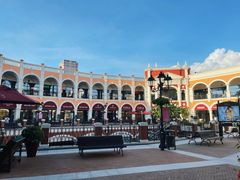 -佛罗伦萨小镇广佛名品奥特莱斯(疏港路店)