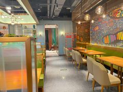 大堂-清真·小梅鸽香港餐厅·小鼎玖煲(立丰城店)
