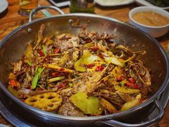 主打的干锅鸭头-安诚居干锅鸭头(八角店)