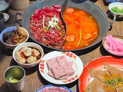 -萍姐火锅·公路夜市(武汉首店)