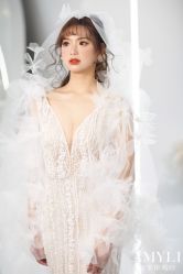 -艾米丽婚纱礼服