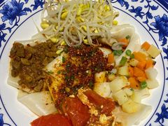 招牌油泼扯面-陕味食族油泼面(工商大学店)