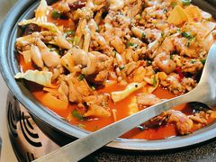 -龙巢盱眙龙虾·牛蛙·烧烤宵夜(八卦岭店)