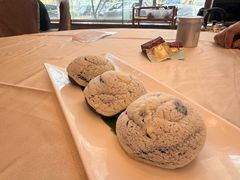 香葱竹炭肉松包-太子园林酒家