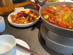 -万重锦·人文川菜馆(骡马市店)