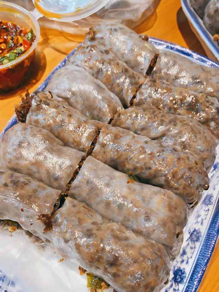 李记 河口老字号越南小卷粉-"作为昆明小卷粉界的扛把子,这两年已经