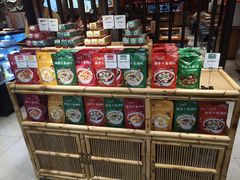 零售区-渝是乎酸菜鱼(龙旗购物中心店)