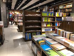 -南岸新华书店