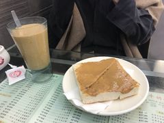 花生多士-义顺牛奶公司(庇利金街店)