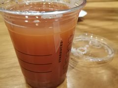 冰摇桃桃绿茶-星巴克(成都太古里二店)