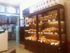 面包甜点陈列柜-红宝石·鲜奶小方·海派西点房(南丹店)