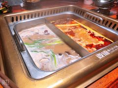 菌菇鸳鸯锅-要德火锅(鼓楼店)