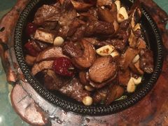 -八府香鸭·啫啫煲(华山路店)