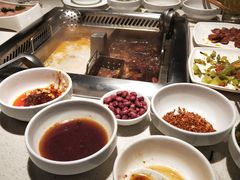 -海底捞火锅鲜切牛肉主题店(长寿路店)