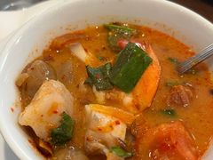 -Chom Cafe and Restaurant